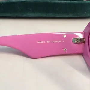Gucci | Accessories | New Authentic Authentic Gucci Gg421s  display picture 2